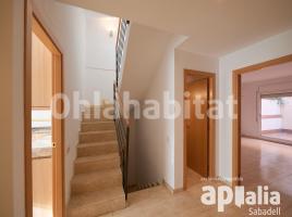  (unifamiliar adossada), 210 m², presque neuf