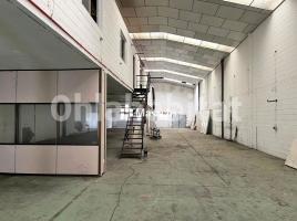 For rent industrial, 879 m², Zona