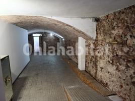 Alquiler local comercial, 101 m², cerca de bus y tren, seminuevo, Calle del Mur, 20