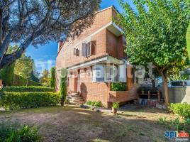 Houses (terraced house), 225 m², Zona