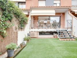 (unifamiliar adossada), 220 m², presque neuf, Zona