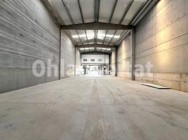 Alquiler nave industrial, 810 m², Zona