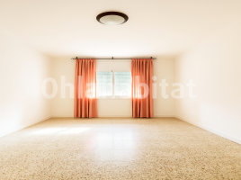 Piso, 73 m², cerca de bus y tren