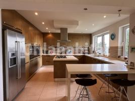  (xalet / torre), 474 m², presque neuf