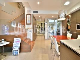 Houses (terraced house), 187 m², Calle de la Poetessa Caparà