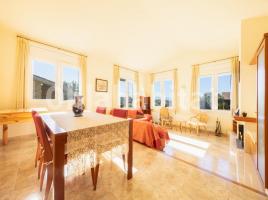 Houses (villa / tower), 323 m²