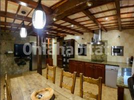 Casa (masia), 200 m²