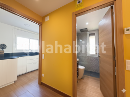 Dúplex, 136 m², prop de bus i tren