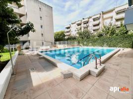 Pis, 84 m², prop de bus i tren, Calle del Nord, 34