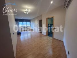 Flat, 90 m², almost new