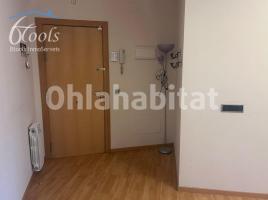 Flat, 90 m², almost new