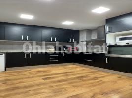 Piso, 101 m², Calle Girona