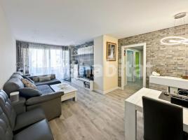 Piso, 102 m², seminuevo, Zona