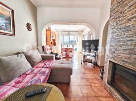  (xalet / torre), 160 m², Urbanización Canyelles