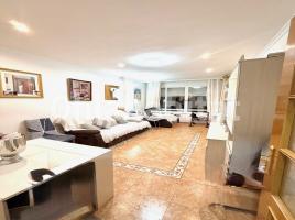 Apartament, 50 m², prop de bus i tren, Avenida Camí dels Capellans