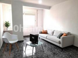 Pis, 60 m², prop de bus i tren