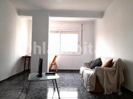 Pis, 60 m², prop de bus i tren