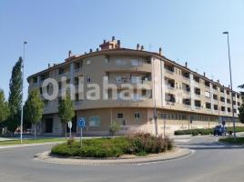 Pis, 85 m², près de bus et de train, Calle de Tapís