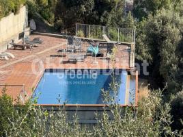 Casa (unifamiliar adosada), 174 m², seminuevo, Zona