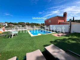  (unifamiliar aïllada), 212 m², Zona