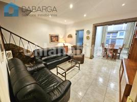  (unifamiliar adossada), 375 m²