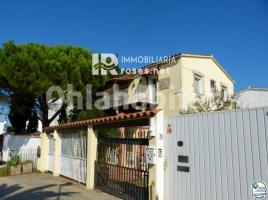 Apartament, 93 m², Zona