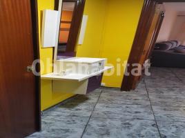 Piso, 66 m², cerca de bus y tren, Calle la Menta