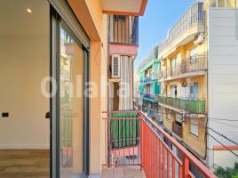 Flat, 87 m², near bus and train, Calle d'Ermengol Goula