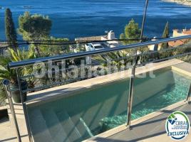  (xalet / torre), 472 m², Avenida de José Díaz Pacheco, 61