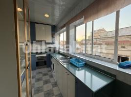 Pis, 50 m², prop de bus i tren, Calle Mare de Deu dels Desamparats