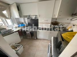 Piso, 62 m², cerca de bus y tren, Calle de Magnet