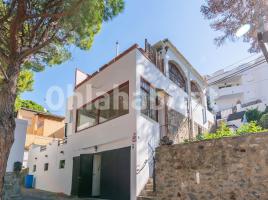 Casa (chalet / torre), 235 m², Calle de Diego Velázquez, 5