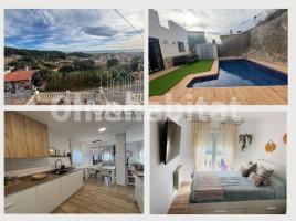  (unifamiliar adossada), 130 m², presque neuf, Zona