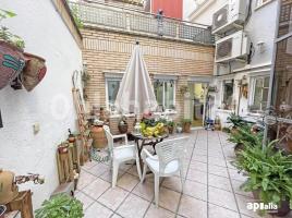 Casa (unifamiliar adossada), 236 m², Zona