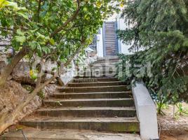 Casa (unifamiliar adossada), 222 m², Zona