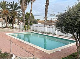 Casa (xalet / torre), 347 m², prop de bus i tren