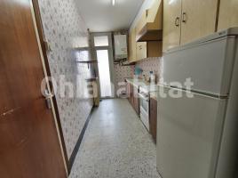 Pis, 79 m², prop de bus i tren, Calle de la Trinitat