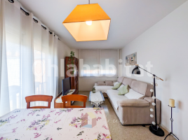 Flat, 106 m², almost new