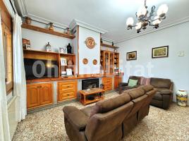 Houses (villa / tower), 337 m², Calle l'Espígol