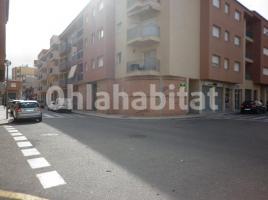 Local comercial, 80 m², cerca de bus y tren, seminuevo, Calle de l'Estació