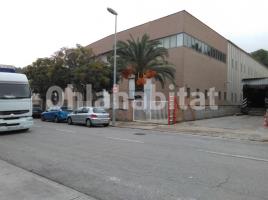 Industrial, 4781 m², near bus and train